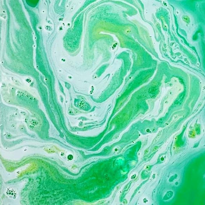 Coconut + Lime Bath Bomb