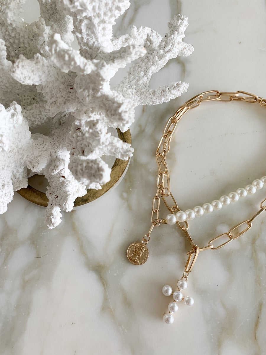 Nicola Pearl & Gold Necklace