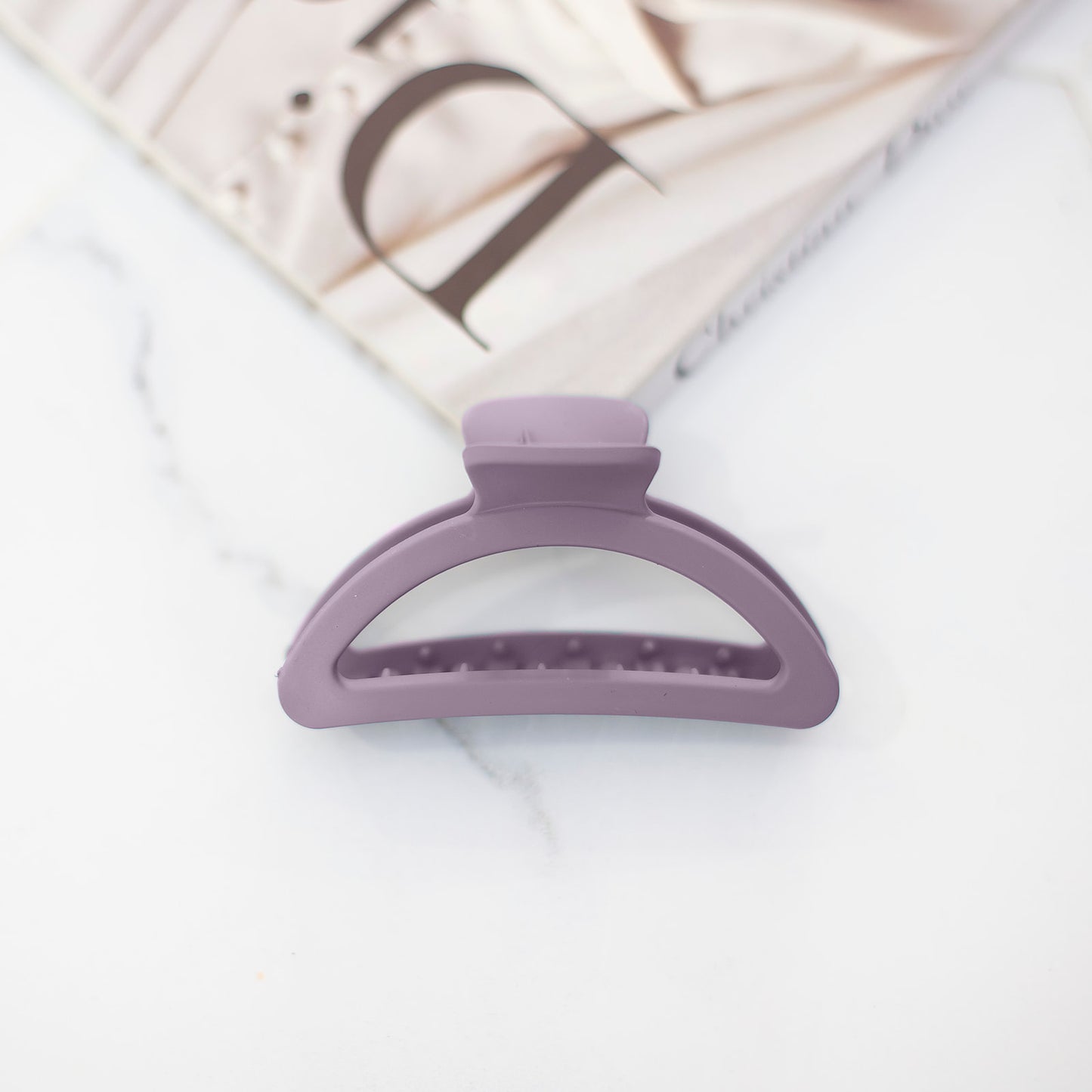 Vera Hair Claw