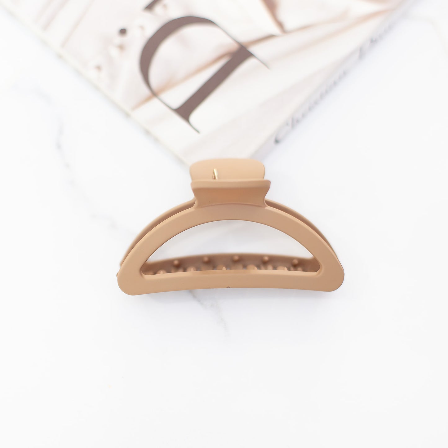 Vera Hair Claw