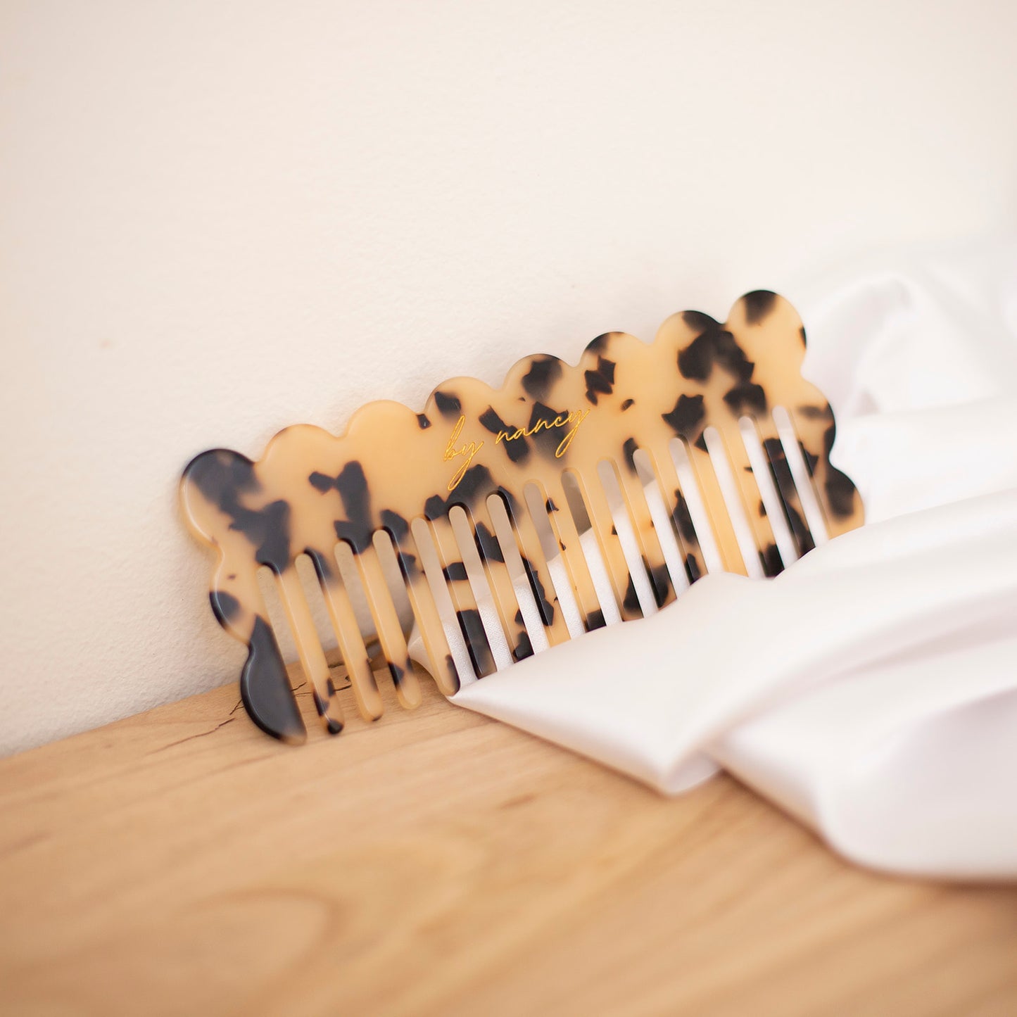 By Nancy Signature Comb - Leopard